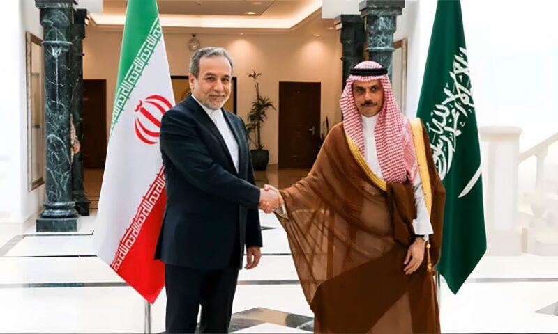 الوساطة الإيرانية بين السعودية والحوثيين.. معضلات تحاصر الجميع.. الرياض تستهدف حماية أمنها القومي.. طهران حبيسة إدارة الحلفاء.. وواشنطن تتأرجح بين سوء التقدير ومخاطر التصعيد