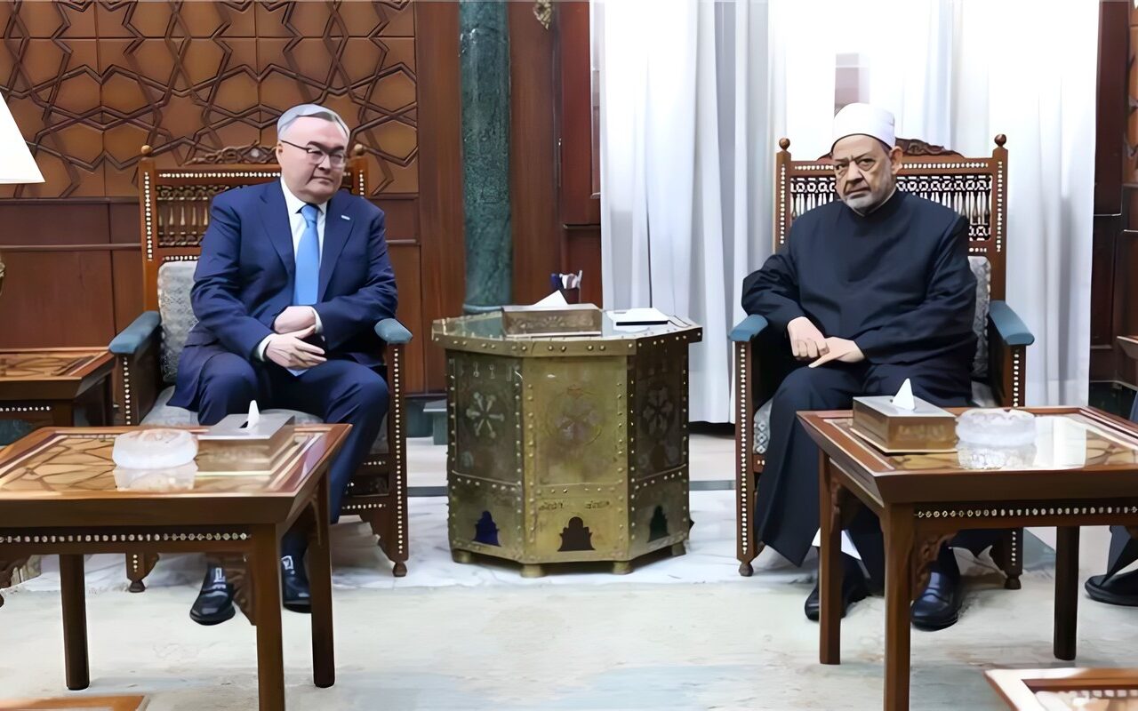 شيخ الأزهر: أتمنى أشوف اليوم اللي يجتمع فيه المسلمين على عدوهم لا على أنفسهم