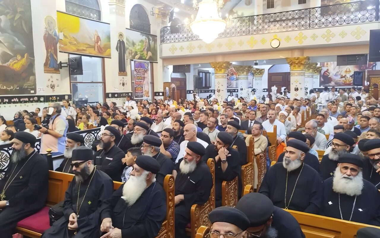 كاتدرائية مار جرجس تختتم الاحتفال بعيد جلوس الأنبا تكلا مطران دشنا
