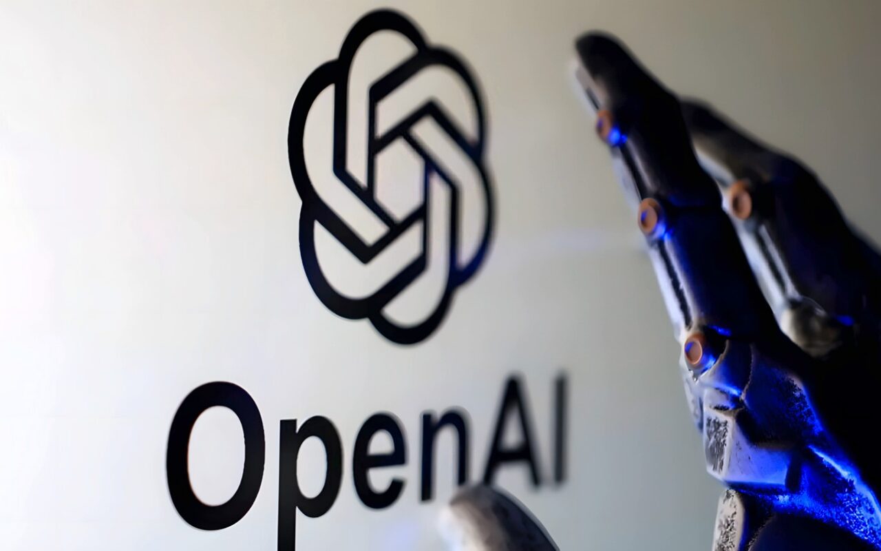 “ويكيبيديا” تتهم وكلاء ذكاء اصطناعي من “OpenAI” بالتسبب في عطل غامض في مايو