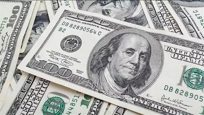 تراجع في سعر صرف الدولار بالمركزي المصري والبنوك بمنتصف تعاملات الأربعاء
