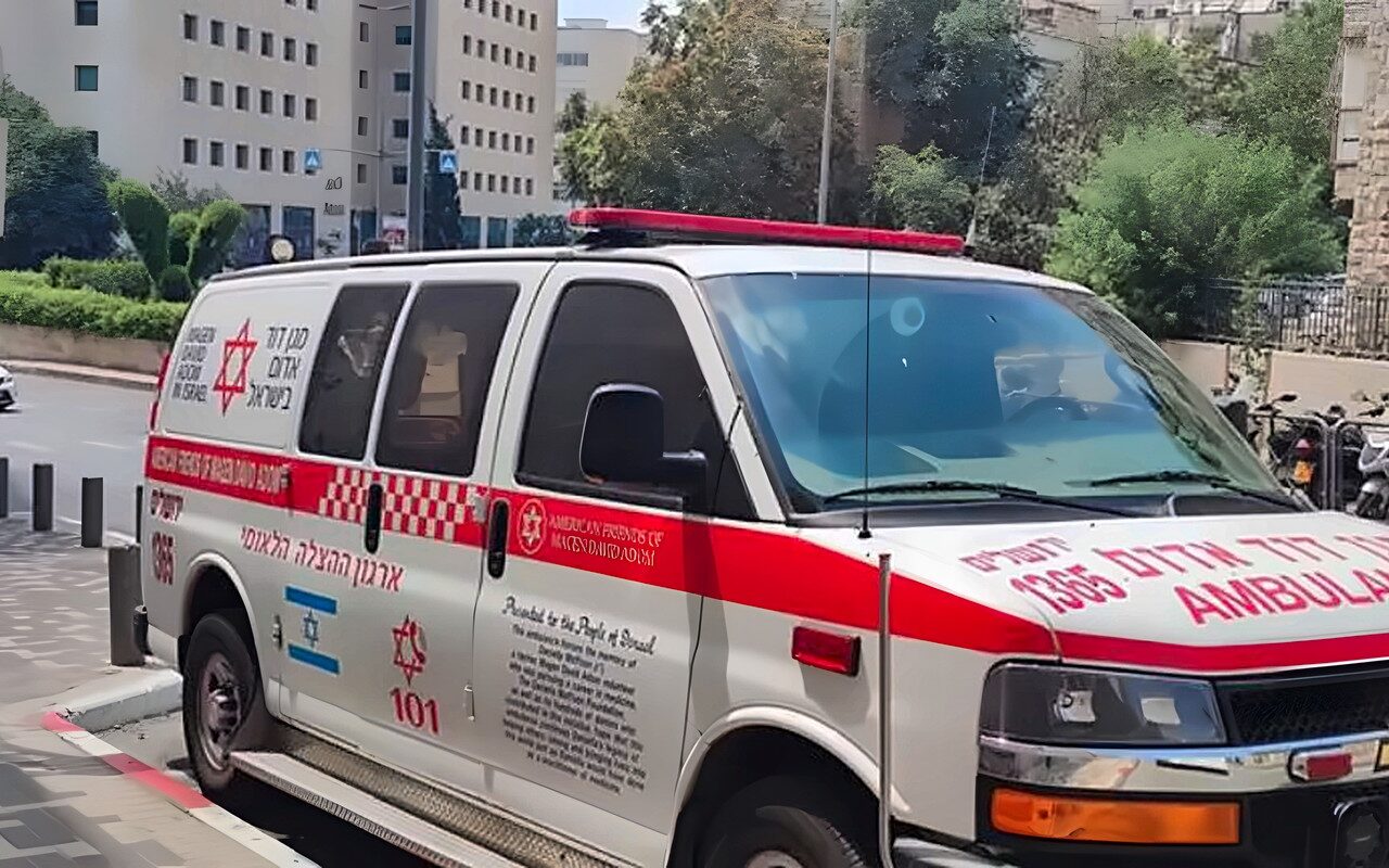 إسرائيل.. قتيل و19 مصابا بعضهم بحالة خطرة جراء انفجار قرب الحدود اللبنانية