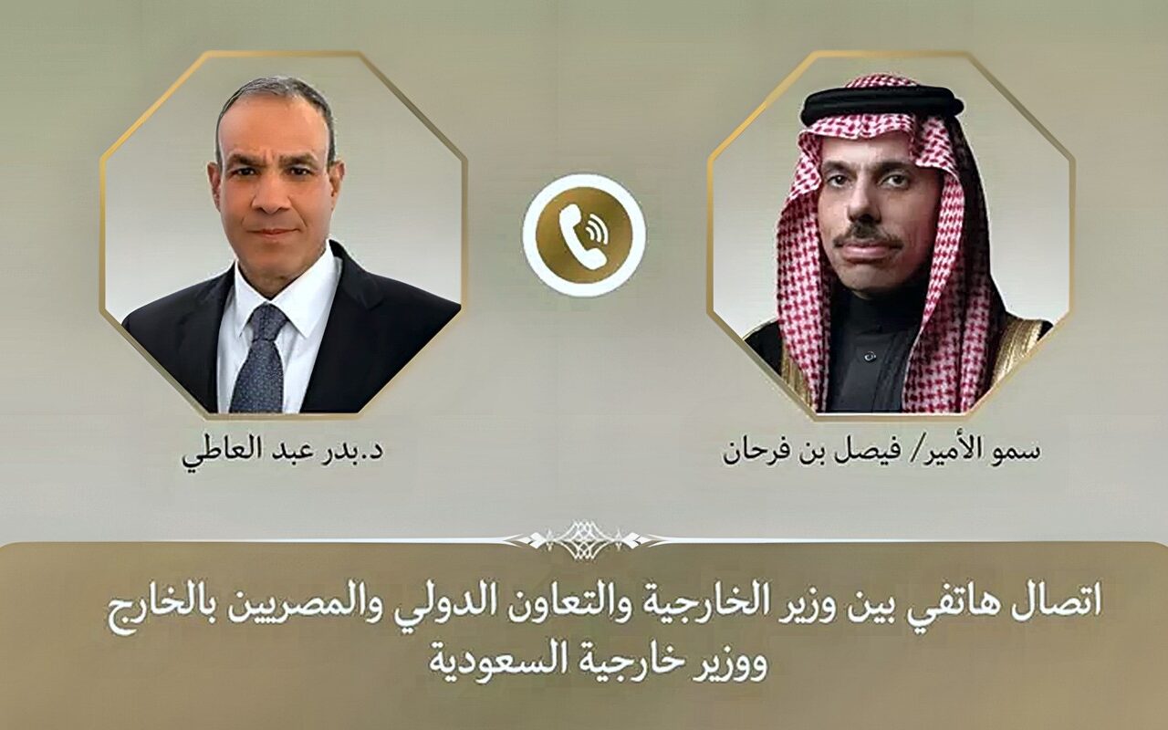 وزير الخارجية يؤكد لنظيره السعودي تضامن مصر الكامل مع المملكة في مواجهة الاعتداءات الأخيرة