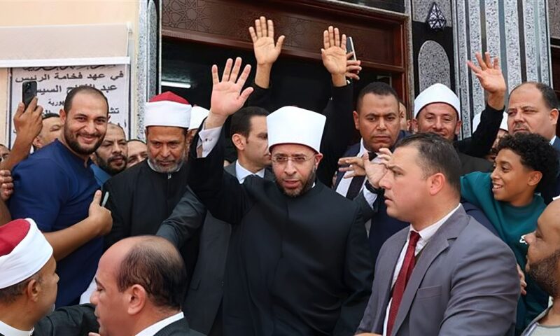 من الإسماعيلية، وزير الأوقاف يدعو إلى اجتماع كلمة المصريين وتماسكهم على قلب رجل واحد