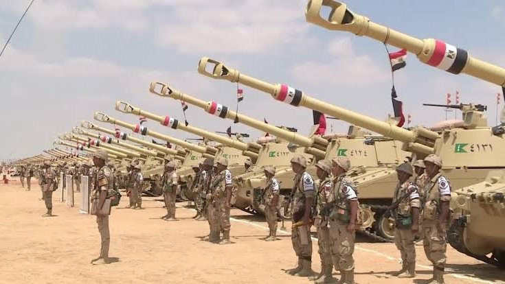 رمضان عبدالمعز: علّموا أولادكم قيمة الجندي الذي يدافع عن الأرض والعِرض