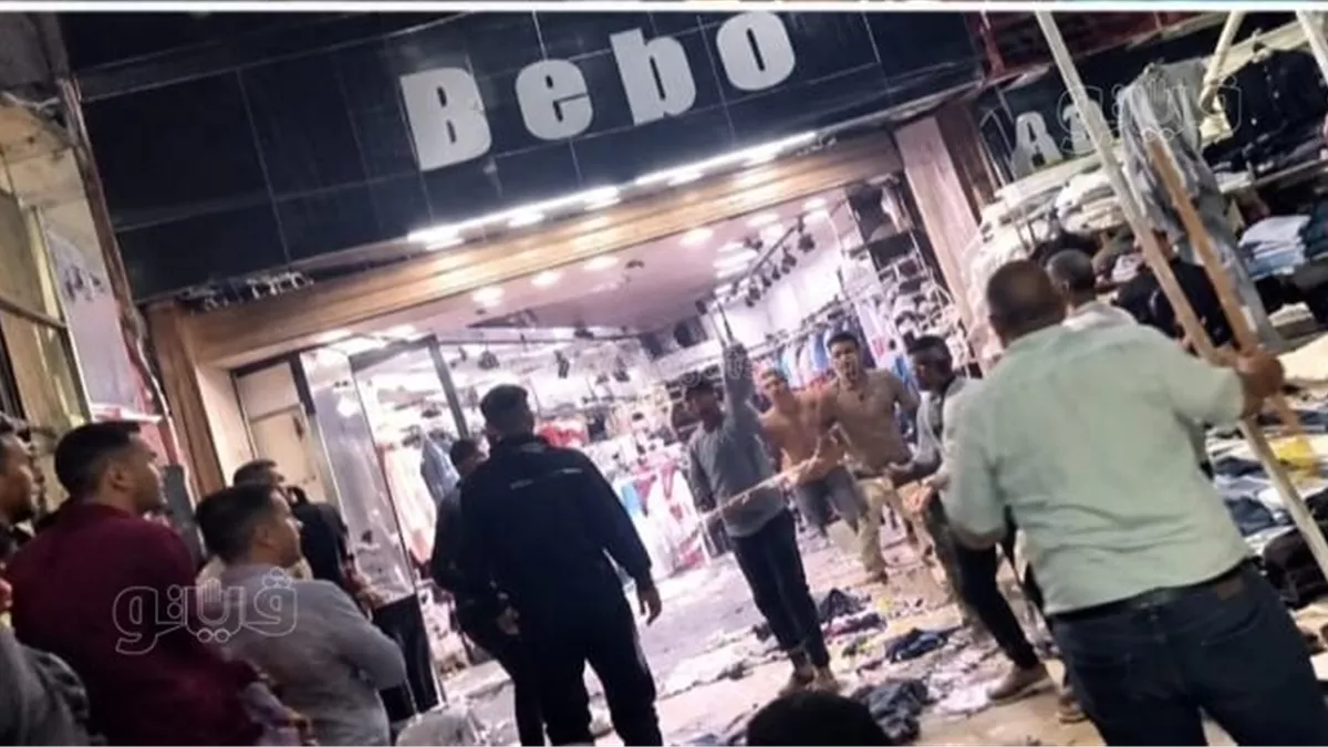 بالشوم والأسلحة البيضاء، اقتحام محل في شبرا بعد اتهامات بتصوير الفتيات بغرفة تغيير الملابس (صور)