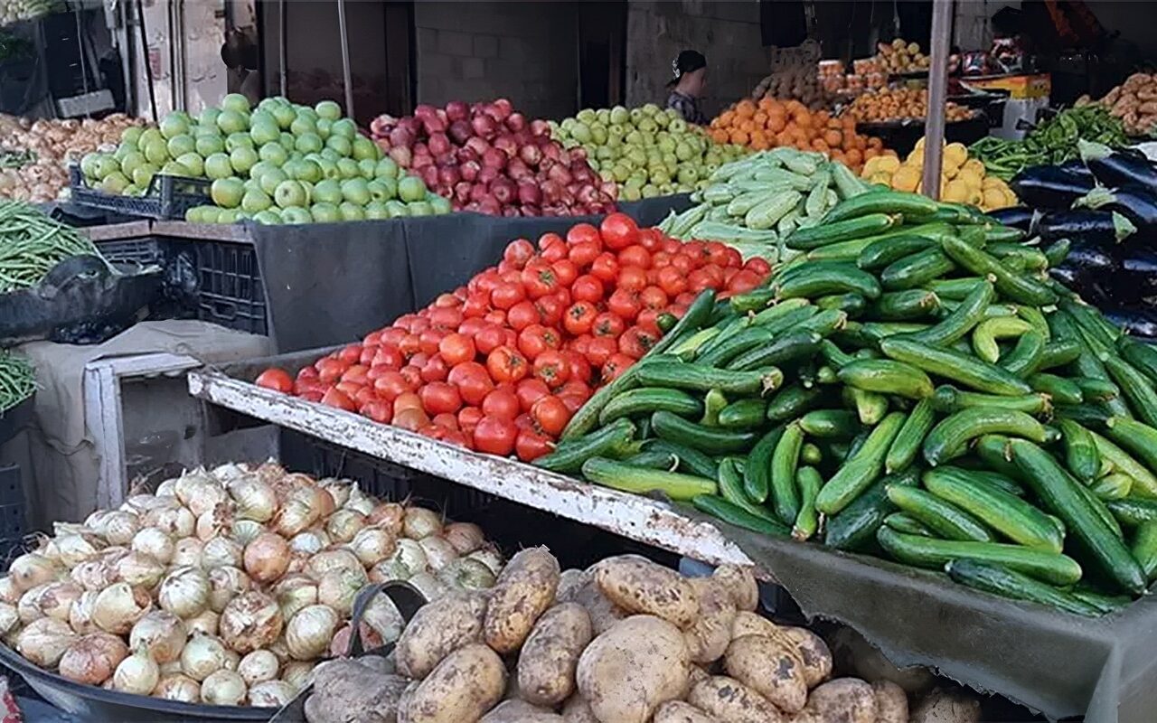سعر الخضار اليوم، ارتفاع 8 أصناف منها الطماطم والبطاطس والبصل وانخفاض الباذنجان البلدي