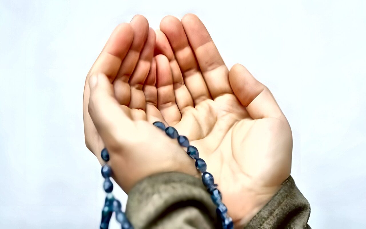 دعاء الخوف والقلق.. ريح بالك بـ 8 كلمات قالها النبي