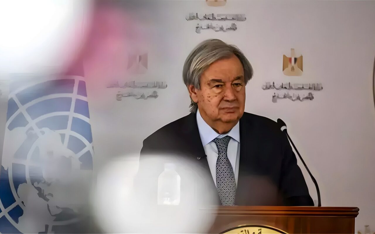 عقب زيارته التاريخية، الأمين العام للأمم المتحدة يشيد بطلاب جامعة القاهرة على حسابه الرسمي