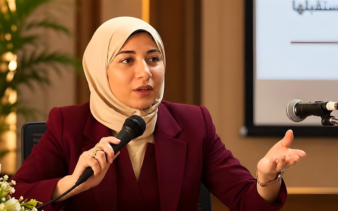 متخصصة بالشأن الأفريقي تكشف أبعاد الأزمة الإنسانية في السودان