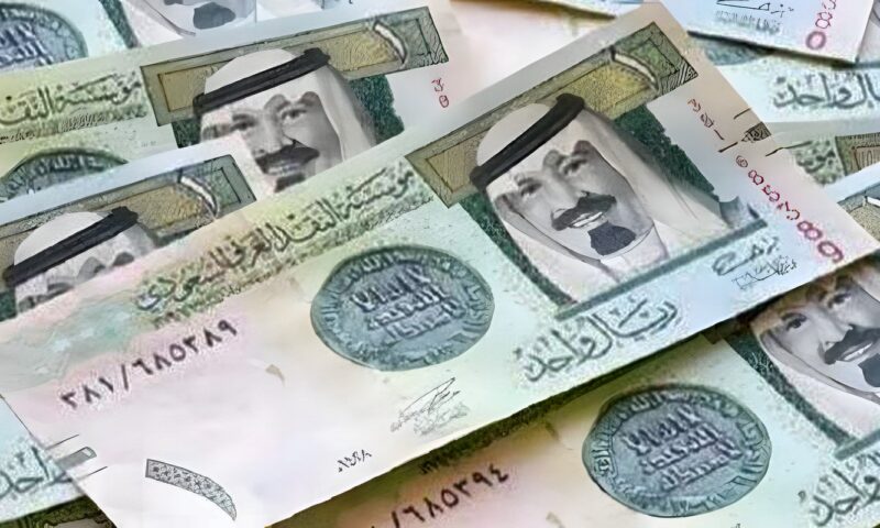 تجاوز الـ 14 جنيهاً.. ارتفاع سعر الريال السعودي اليوم