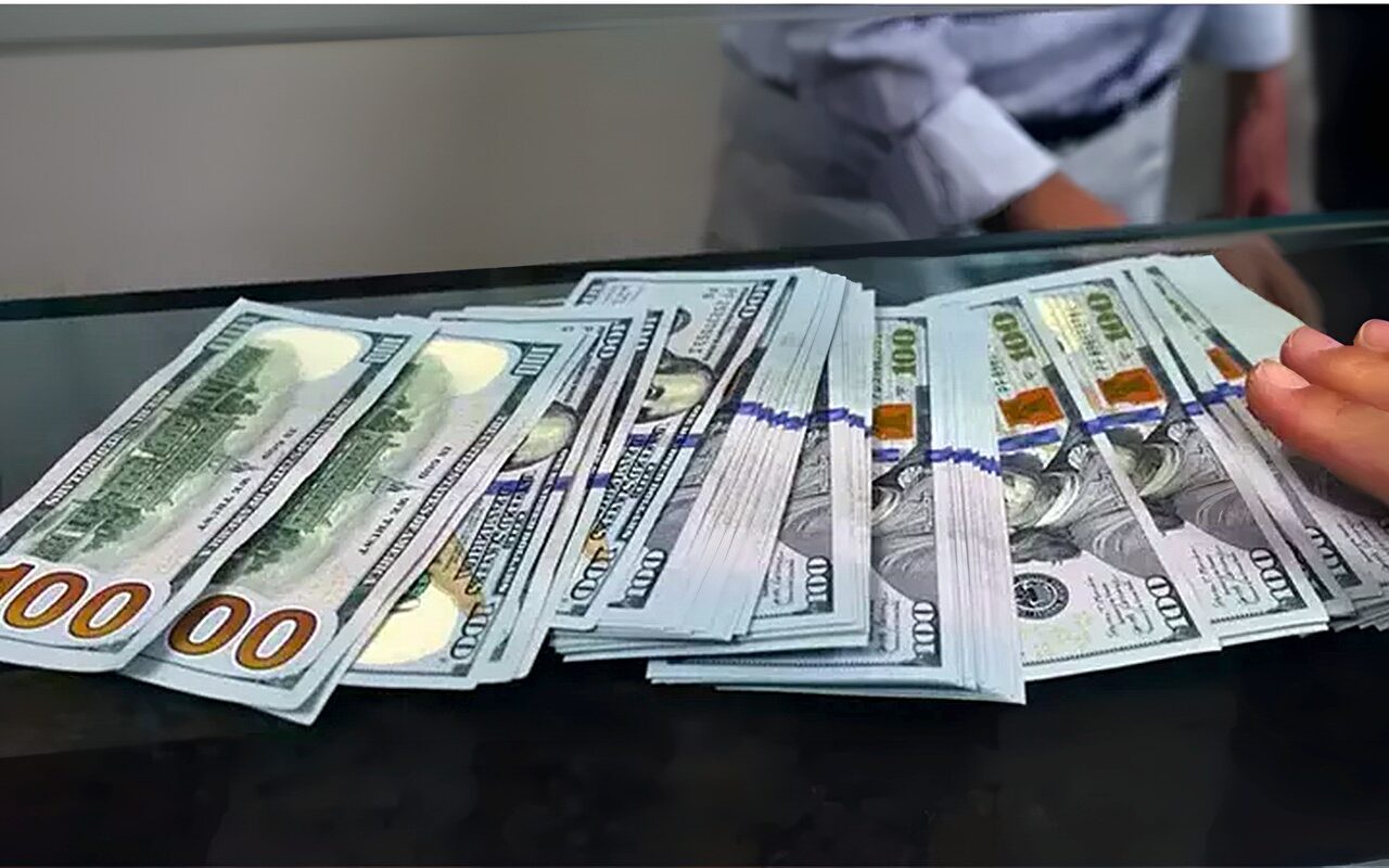 سعر الدولار أمام الجنيه ببداية تعاملات اليوم الثلاثاء 13 أكتوير 2026