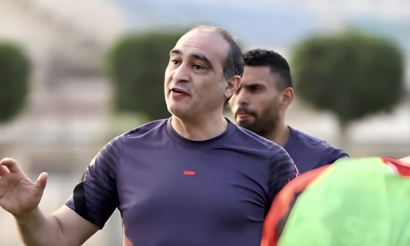 إعلامي يكشف عن مدرب مصري مرشح لخلافة عموتة في الأهلي.. ما السبب؟