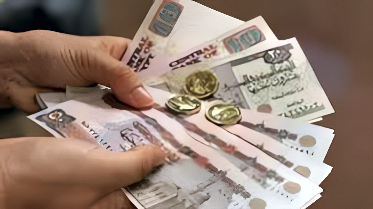 هل يجوز إعطاء الابنة من زكاة الأم أو الأخ؟.. أمين الفتوى يوضح الحكم