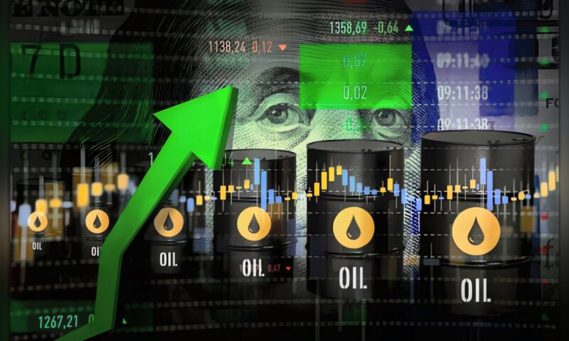 النفط يوسع مكاسبه.. والعقود الآجلة لخام برنت تتجاوز 112 دولارا للبرميل