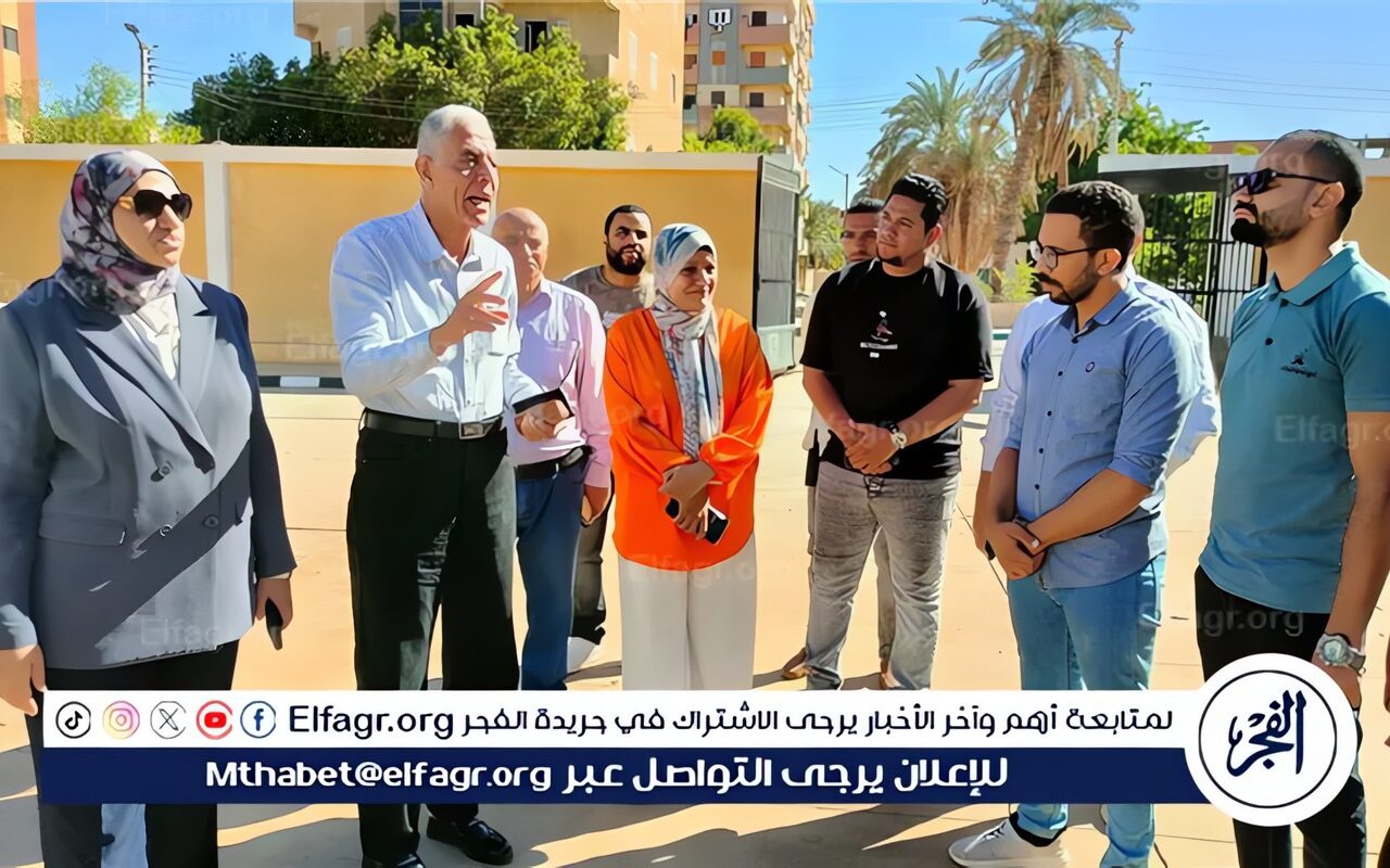 مستشار رئيس الوزراء يشيد بمحطات مياه الوادي الجديد ورفع الإشغالات بشوارع القوصية فى أسيوط
