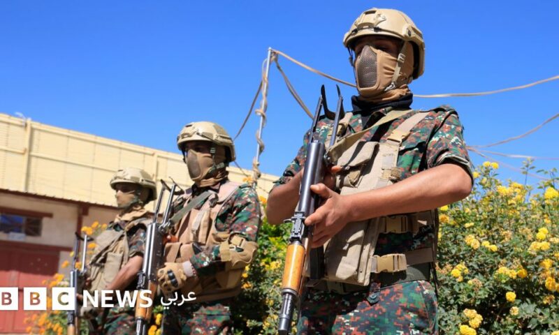 مقتل أكثر من 50 شخصاً وإصابة 200 في هجوم لجماعة أنصار الله على معسكر أمني في اليمن