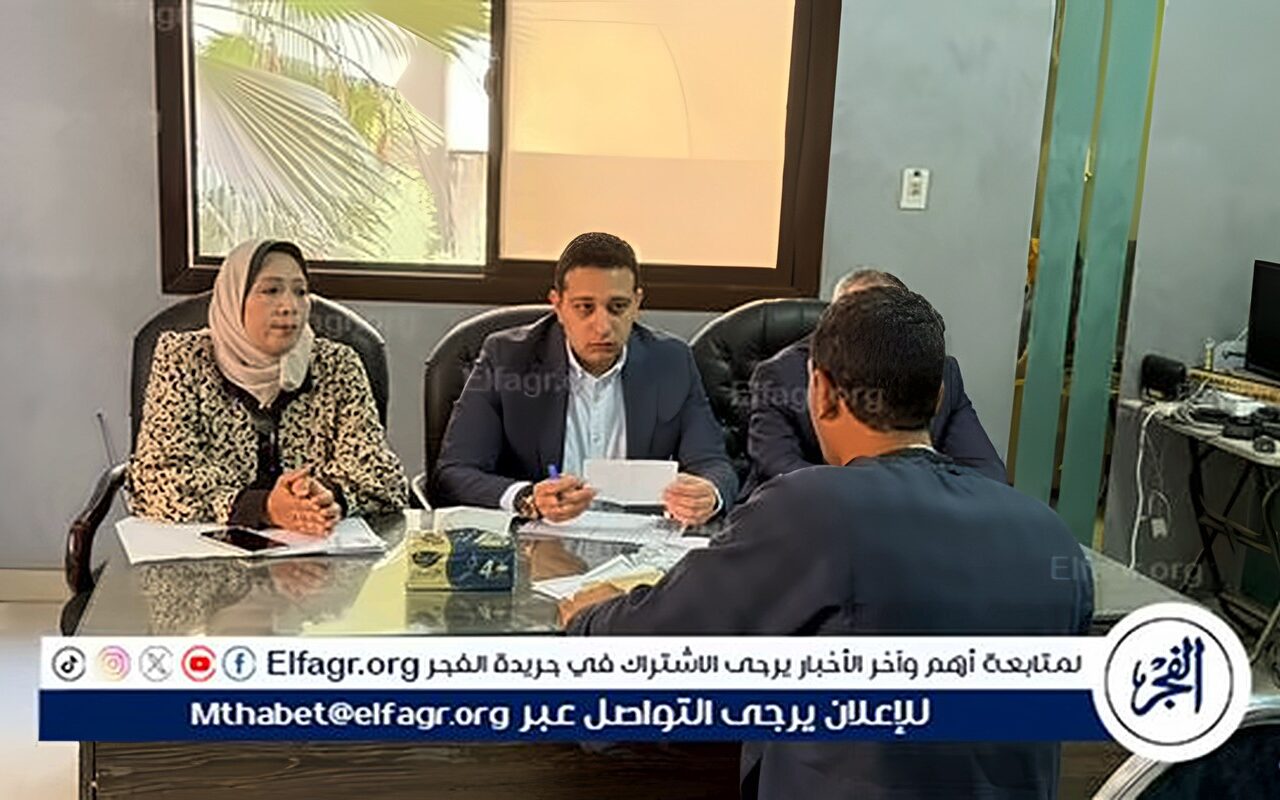 نائب محافظ الفيوم يتابع مطالب أهالي حي الجون ويوجه بالتنسيق لسرعة حلها