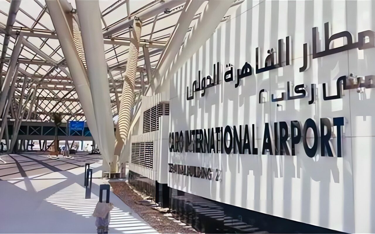 وزير الطيران: إنشاء مبنى الركاب 4 بمطار القاهرة باستثمارات 4.2 مليار دولار