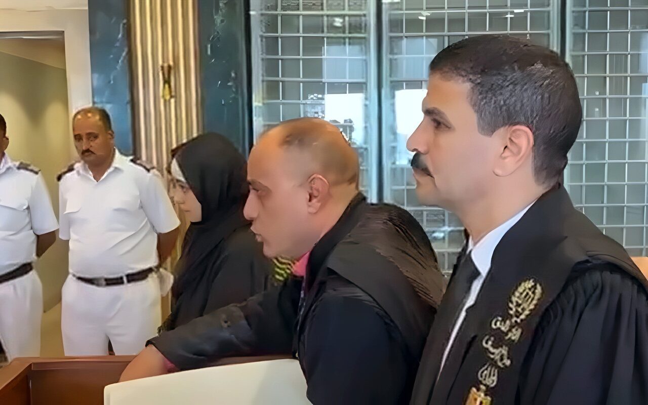 تفاصيل محاكمة المتهمات بقتل طفلي الصف بالكلور.. الدفاع يطلب استدعاء والدي الضحيتين والأطباء الشرعيين