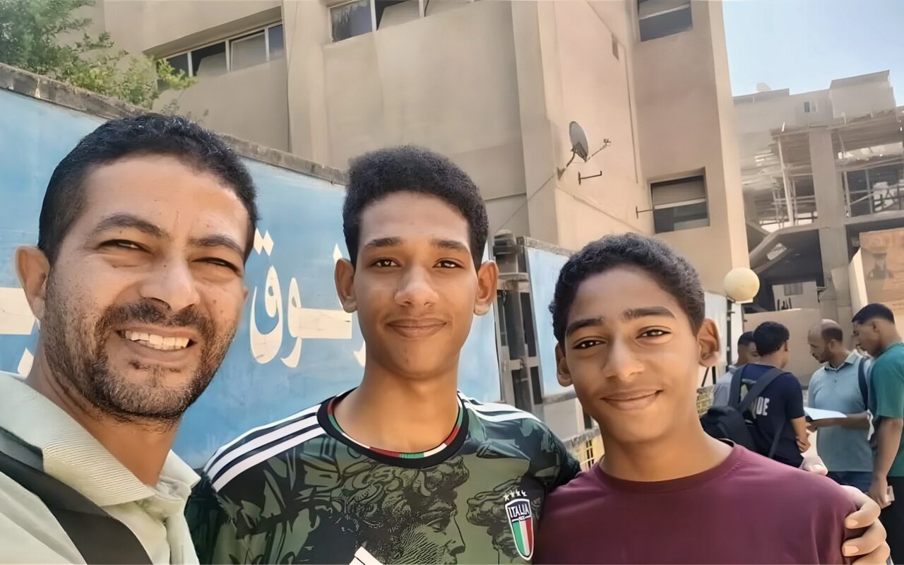 طالب ثانوي بنجع حمادي يحصد المركز الأول في بطولة الكاراتيه بقنا ويتأهل لبطولة الجمهورية