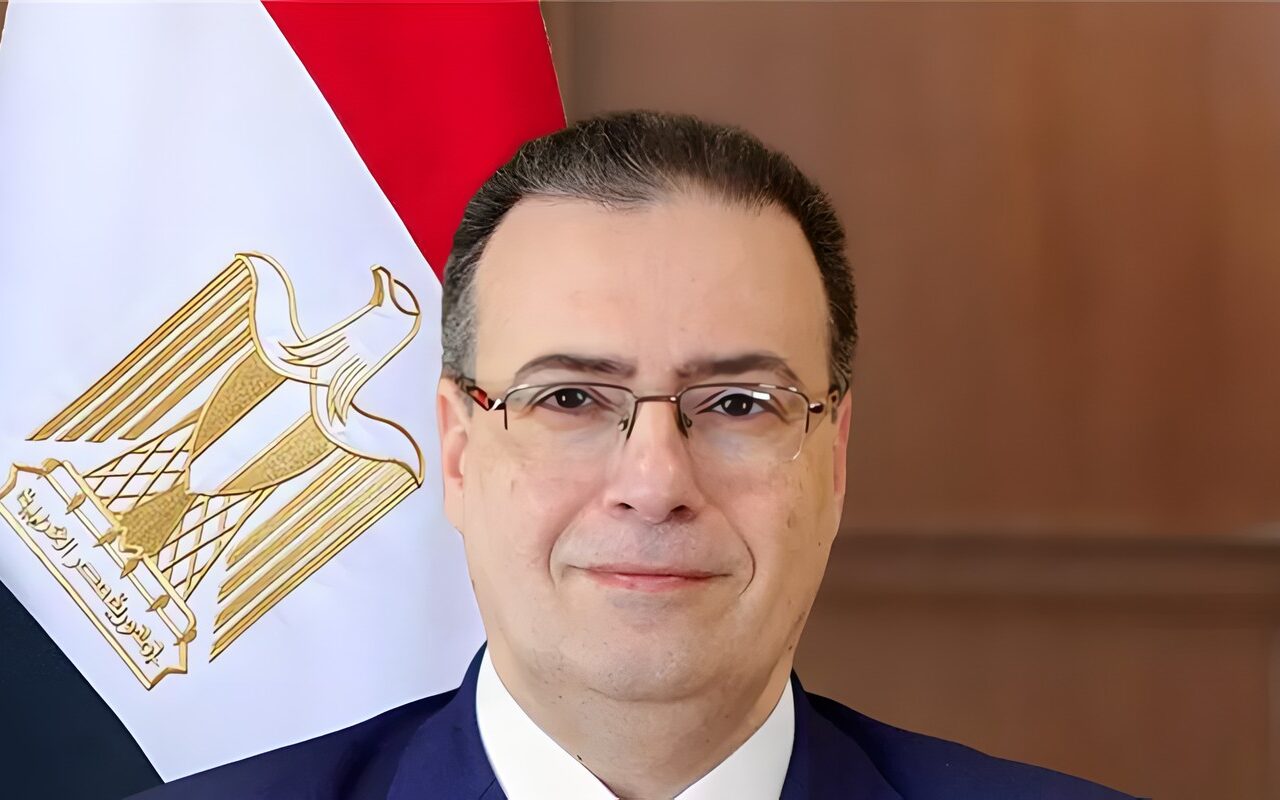 التنظيم والإدارة: نقل 1799 موظفًا للجهات المنتدبين إليها بقرار من رئيس الوزراء