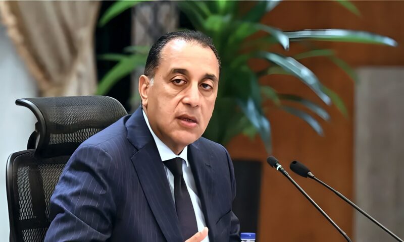 رئيس الوزراء يصدر 22 قرارا جديدا اليوم، منها إسقاط الجنسية عن مصريين