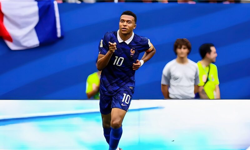 رابطة الدوري الإسباني تعتذر عن سخرية مبابي من الزعيم الصيني ماو تسي تونج