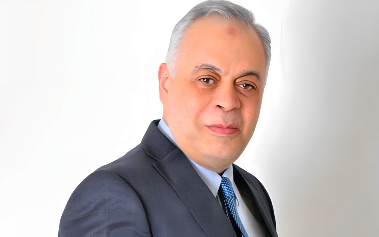 أشرف زكي يكشف عن تعاون مرتقب مع الشركة المتحدة لدعم المسرح المصري