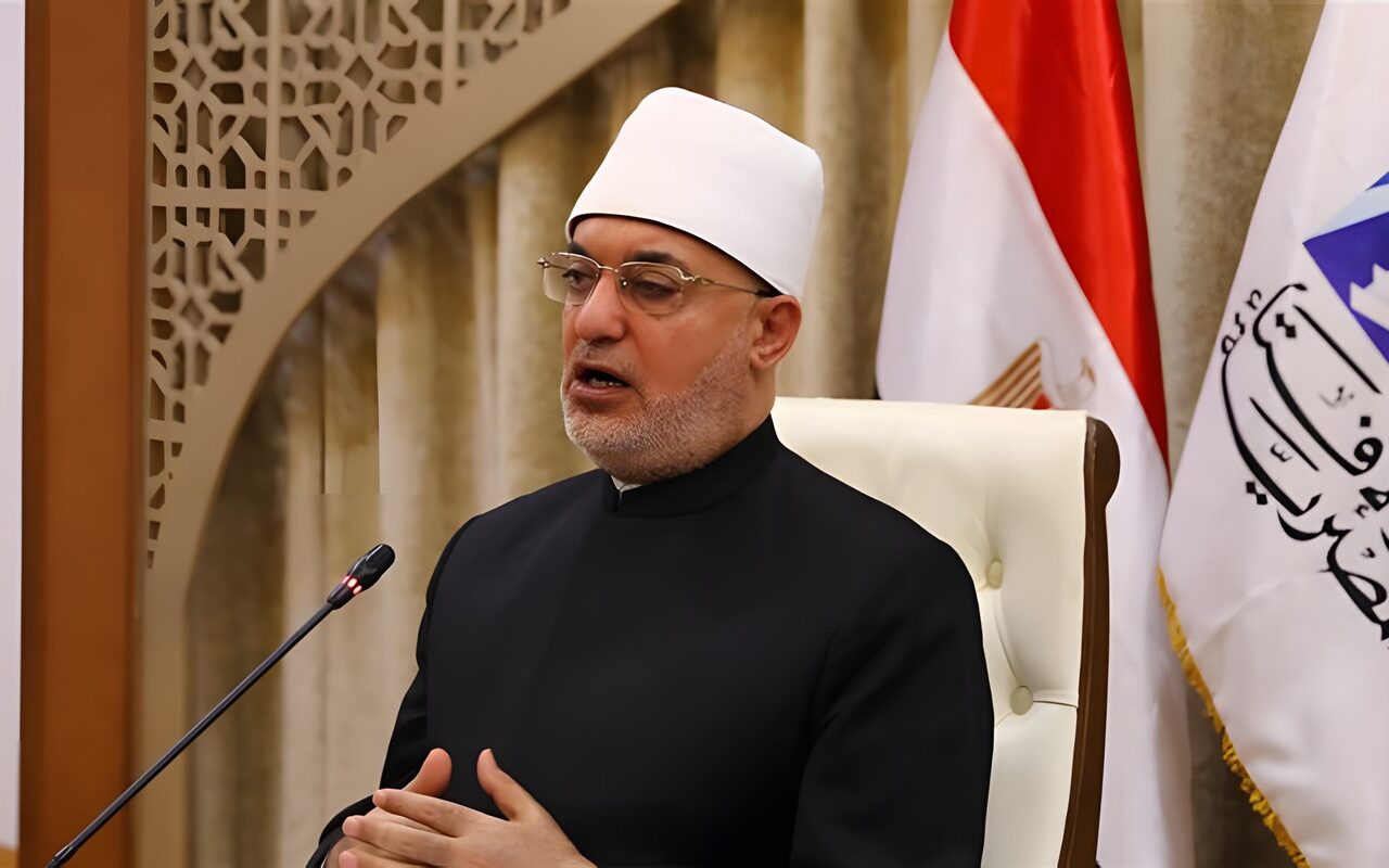 مفتي الجمهورية بعد استهداف المدينة المنورة: أمن الحرمين وسلامة المعتمرين مسؤولية الأمة الإسلامية