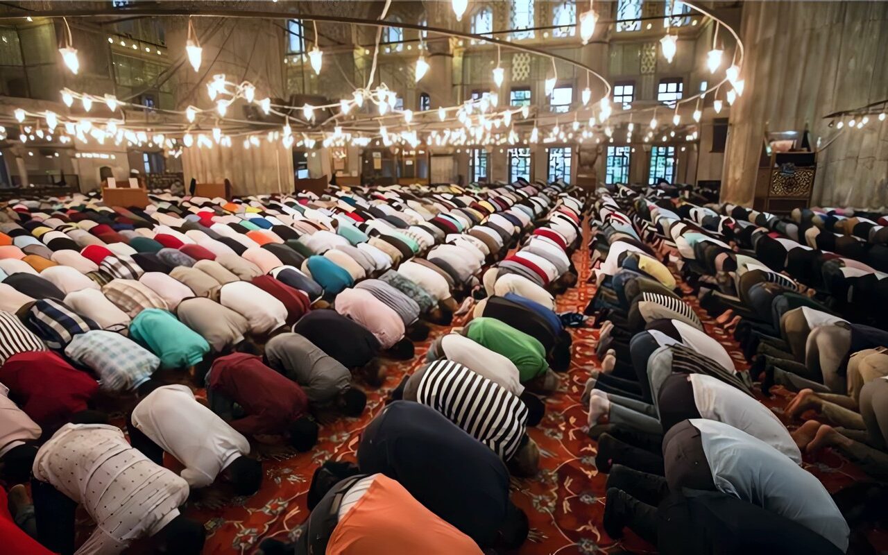 موعد أذان المغرب اليوم الجمعة 23- 10- 2026 في القاهرة والمحافظات