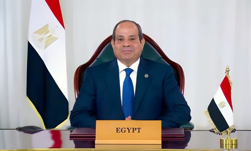 السيسي يستقبل البرهان ويؤكد دعم السودان وسيادته وسلامة أراضيه ووحدة مؤسساته الوطنية