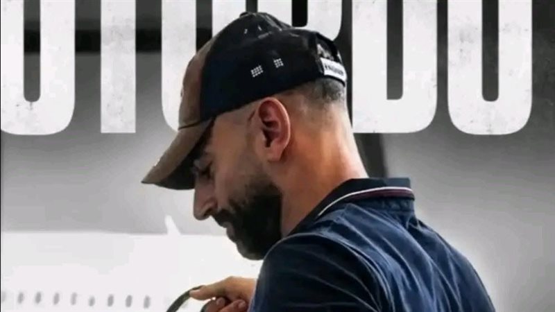 محمد صلاح يصل تركيا للانضمام إلى تدريبات طرابزون سبور