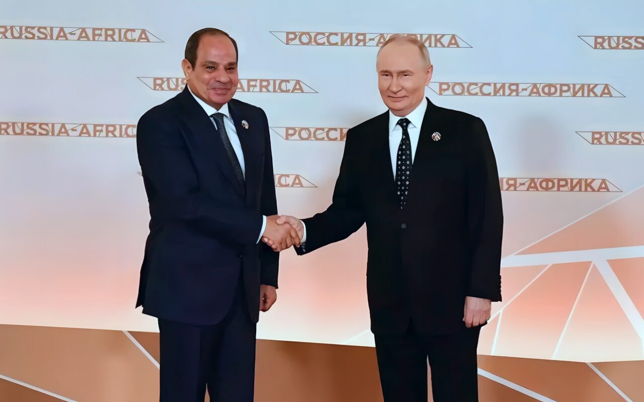 تفاصيل نشاط الرئيس السيسي في روسيا والمجر (فيديو وصور)