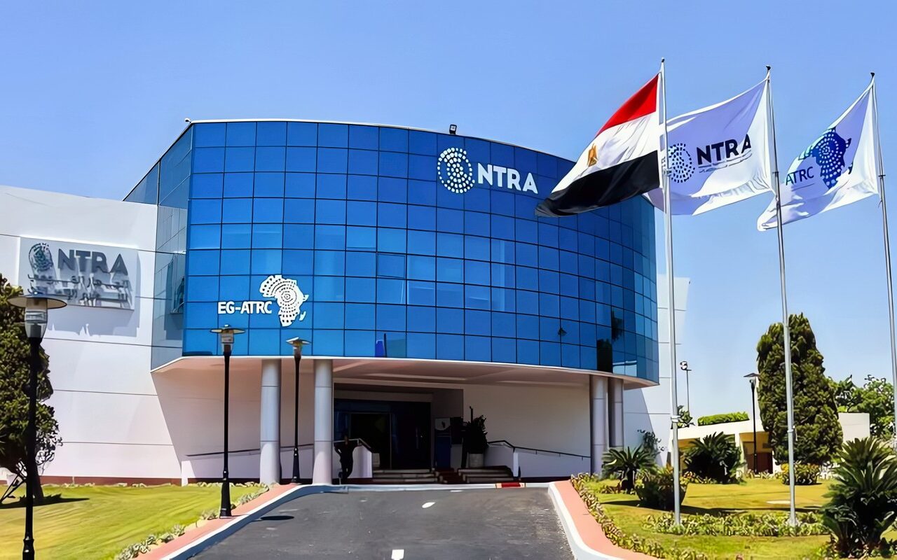 تنظيم الاتصالات يصدر تعليمات للشركات بمضاعفة باقة الإنترنت الأرضي إلى 100 جيجا فى هذا التوقيت
