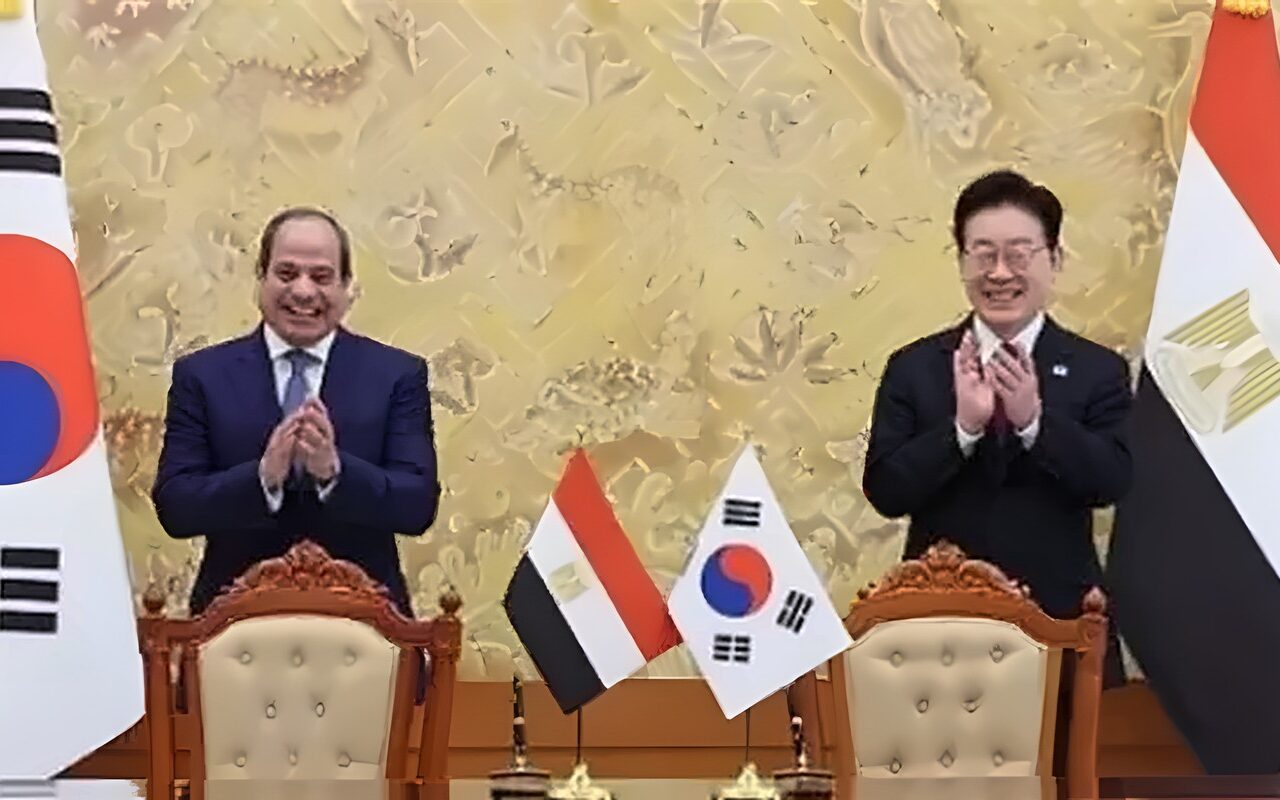 خبير علاقات دولية: السيسي يفتح آفاقا جديدة للشراكة الاستراتيجية مع دول آسيا