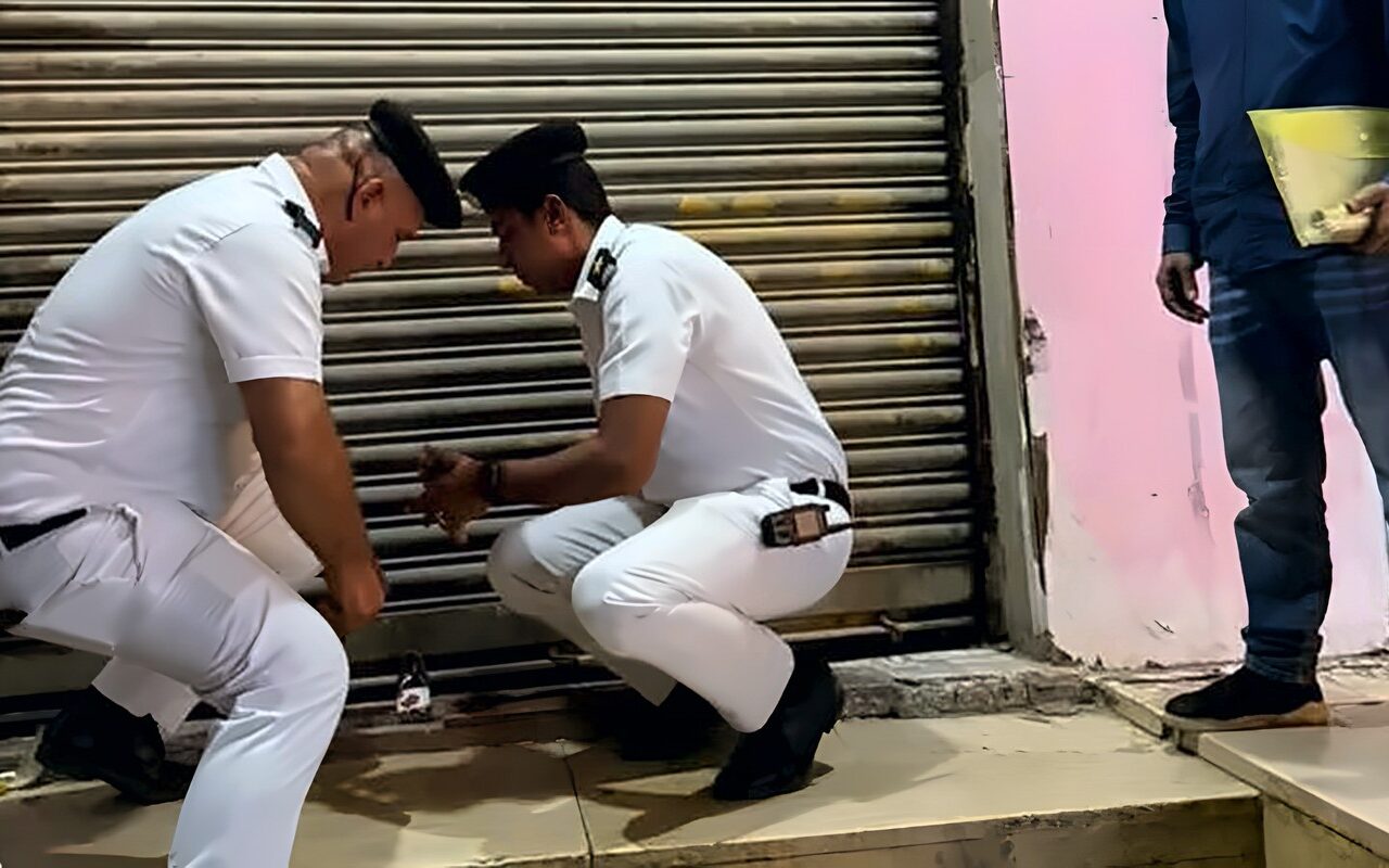 غلق وتشميع 12 محلا مخالفا بشارع العريش في الطالبية (صور)