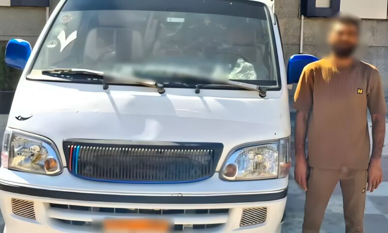 ضبط سائق ميكروباص بالفيوم لرفضه استكمال خط السير المحدد