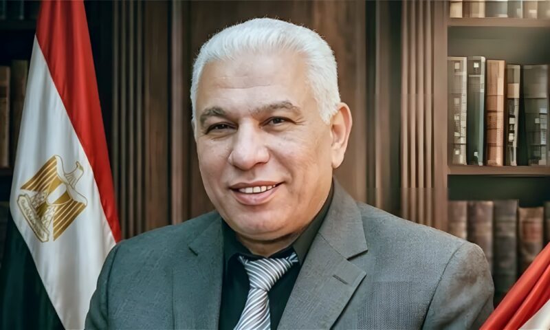 خبير تربوي يقترح إعادة تنظيم العام الدراسي إلى 3 فصول دراسية
