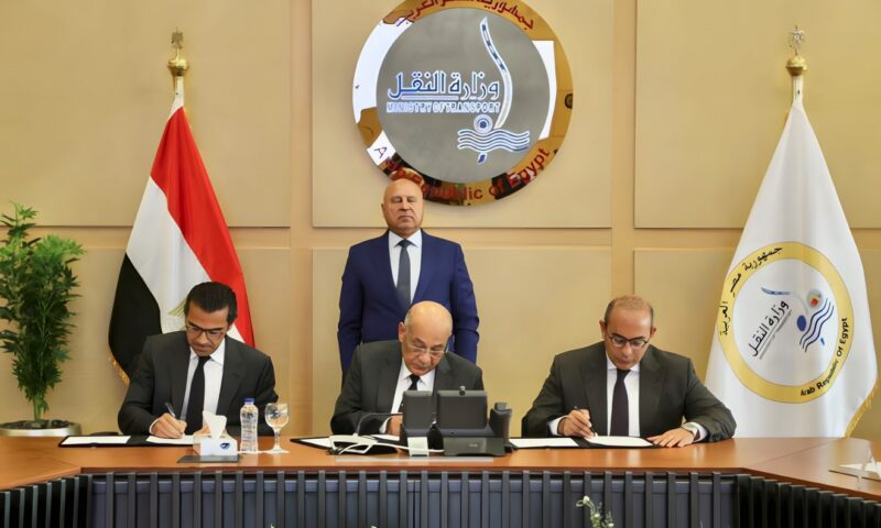 مصر تخطط لإنشاء مركز لوجستي متكامل للتوزيع وإعادة التصدير بميناء الدخيلة