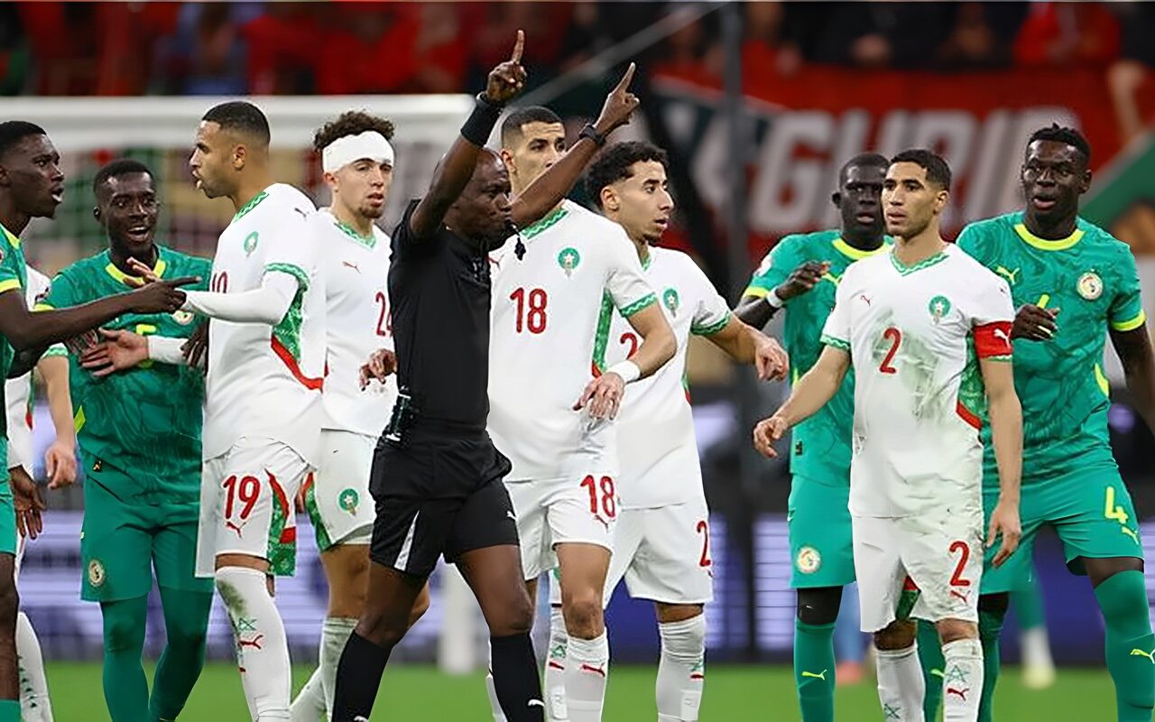 بعد 9 أشهر من النهائي.. المغرب والسنغال أمام “كاس”.. ثلاثة محكمين و3 سيناريوهات تحسم مصير لقب أمم أفريقيا 2025
