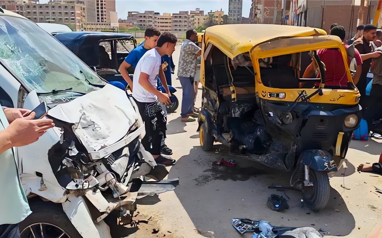 النيابة تخلي سبيل سائق ميني باص بعد إصابة سيدتين في حادث برمسيس