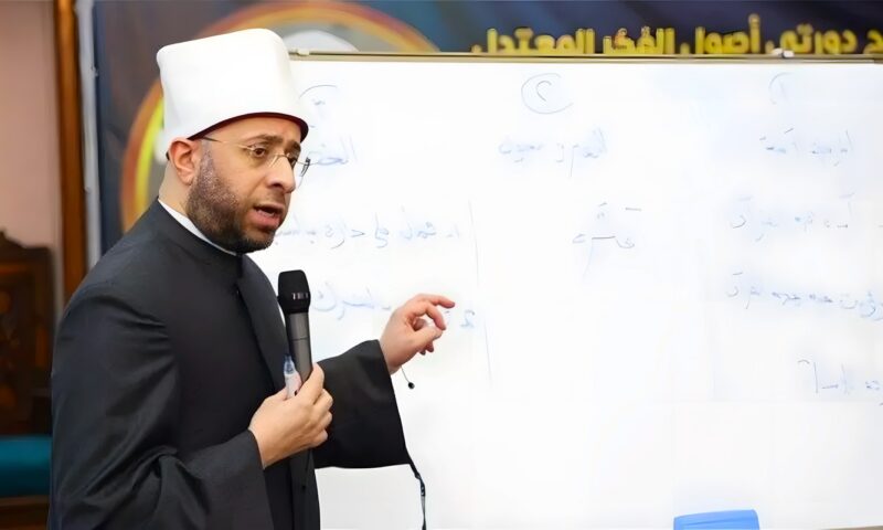 وزير الأوقاف يشهد افتتاح دورتي «أصول الفكر المعتدل» و«تحسين الأداء اللغوي» للأئمة بكرداسة