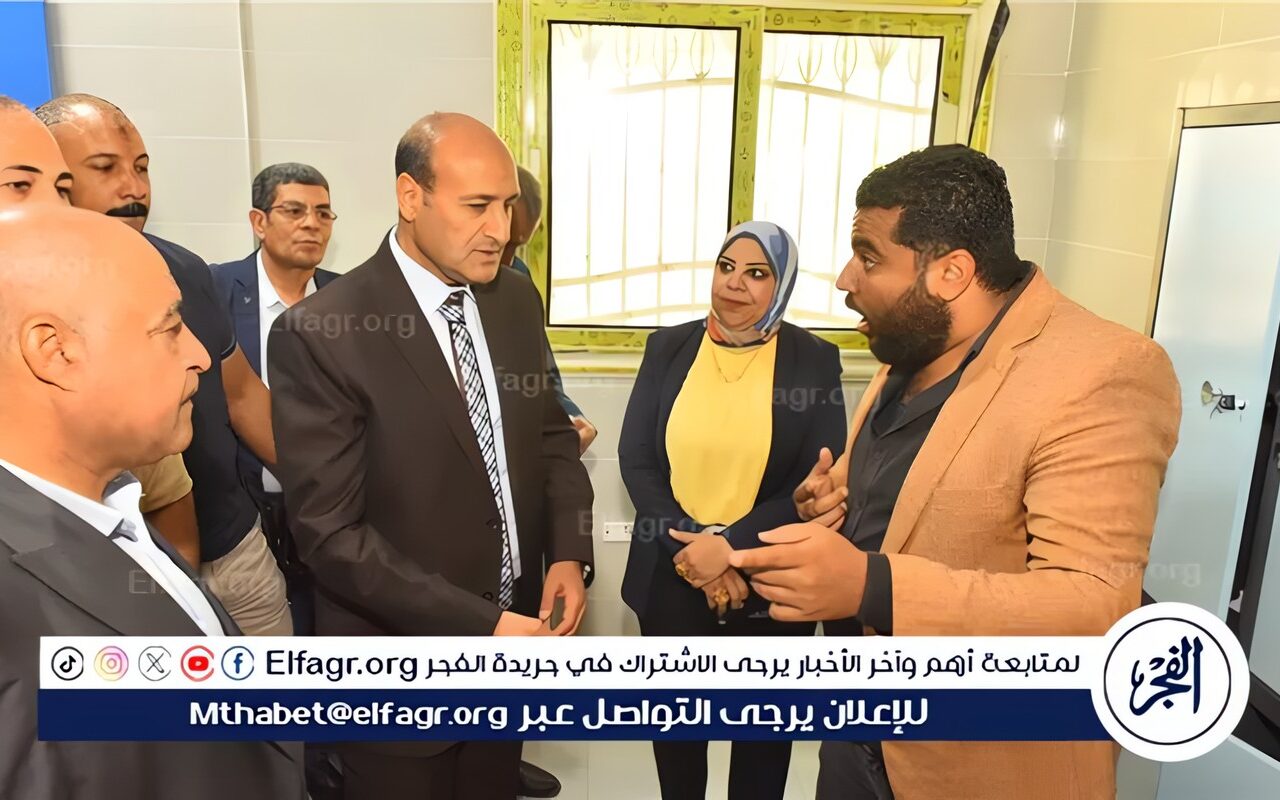 محافظ أسيوط يتفقد الوحدة الصحية بالعونة بساحل سليم ويتابع انتظام الخدمات الطبية والتطعيم ضد الحصبة