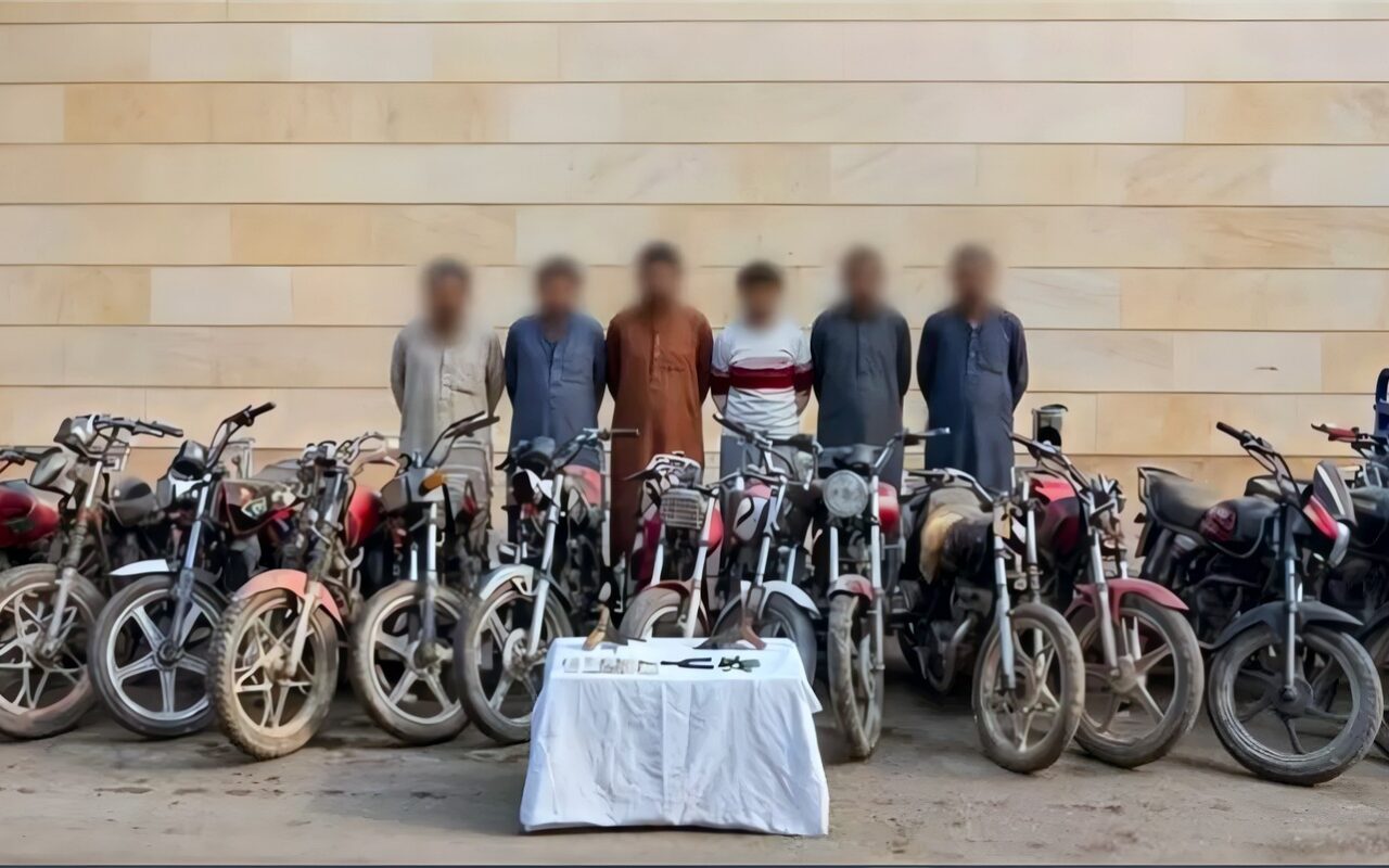 بـ”الزرادية وقطع الضفيرة”، سقوط تشكيل عصابي سرق 17 دراجة نارية بالمنيا