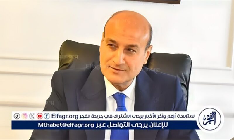 محافظ أسيوط: صيانة الإنارة العامة بمسارة وصنبو بديروط وتسليم عقود تقنين أوضاع أملاك الدولة لمواطنين بأبنوب