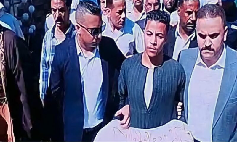 القودة تنهي خصومة ثأرية بين أبناء عمومة في فرشوط بقنا (فيديو)