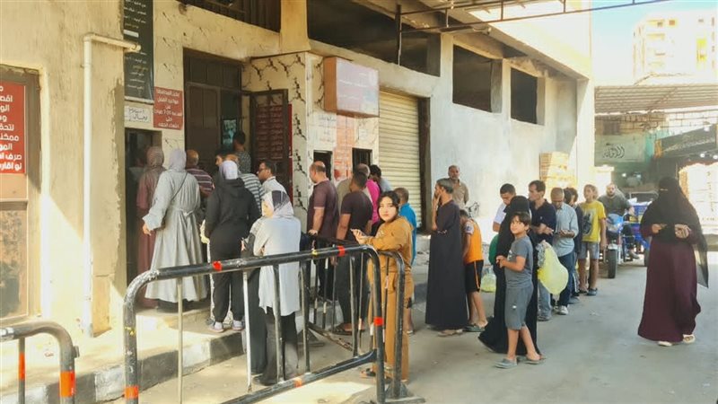 محافظ الدقهلية يوجه باستمرار المتابعة الميدانية للمخبز الكبير في المنصورة