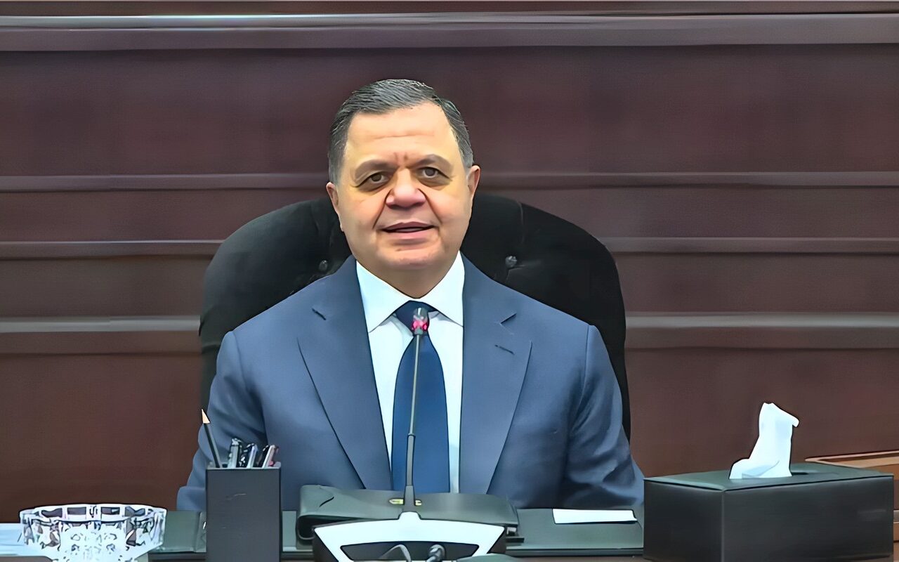 الداخلية تبعد 3 نيجيريين من البلاد وترفض منح فلسطينية الجنسية المصرية لهذا السبب