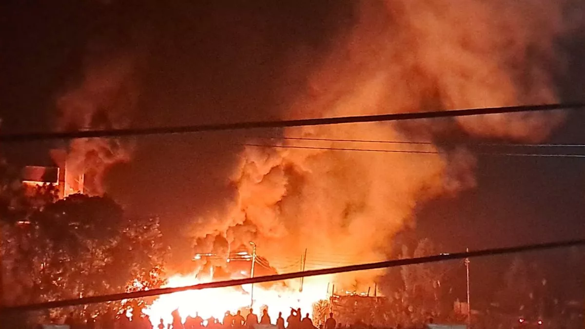 وفاة مسن وإصابة 3 آخرين حصيلة ضحايا حريق كسارة البلاستيك في طوخ بالقليوبية